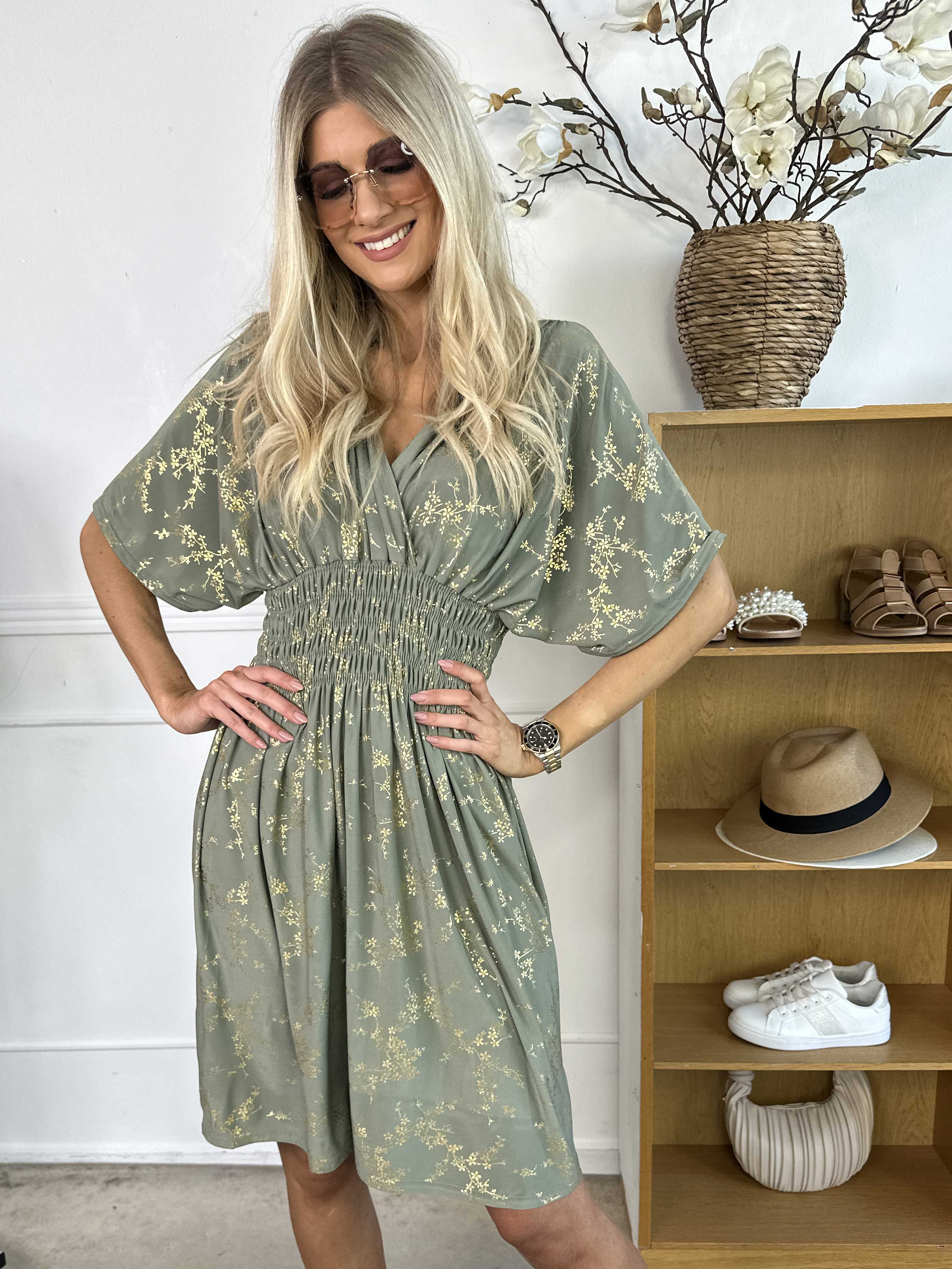 Pams Gold Short -  Elastisk kjole detaljeret med guld blomster